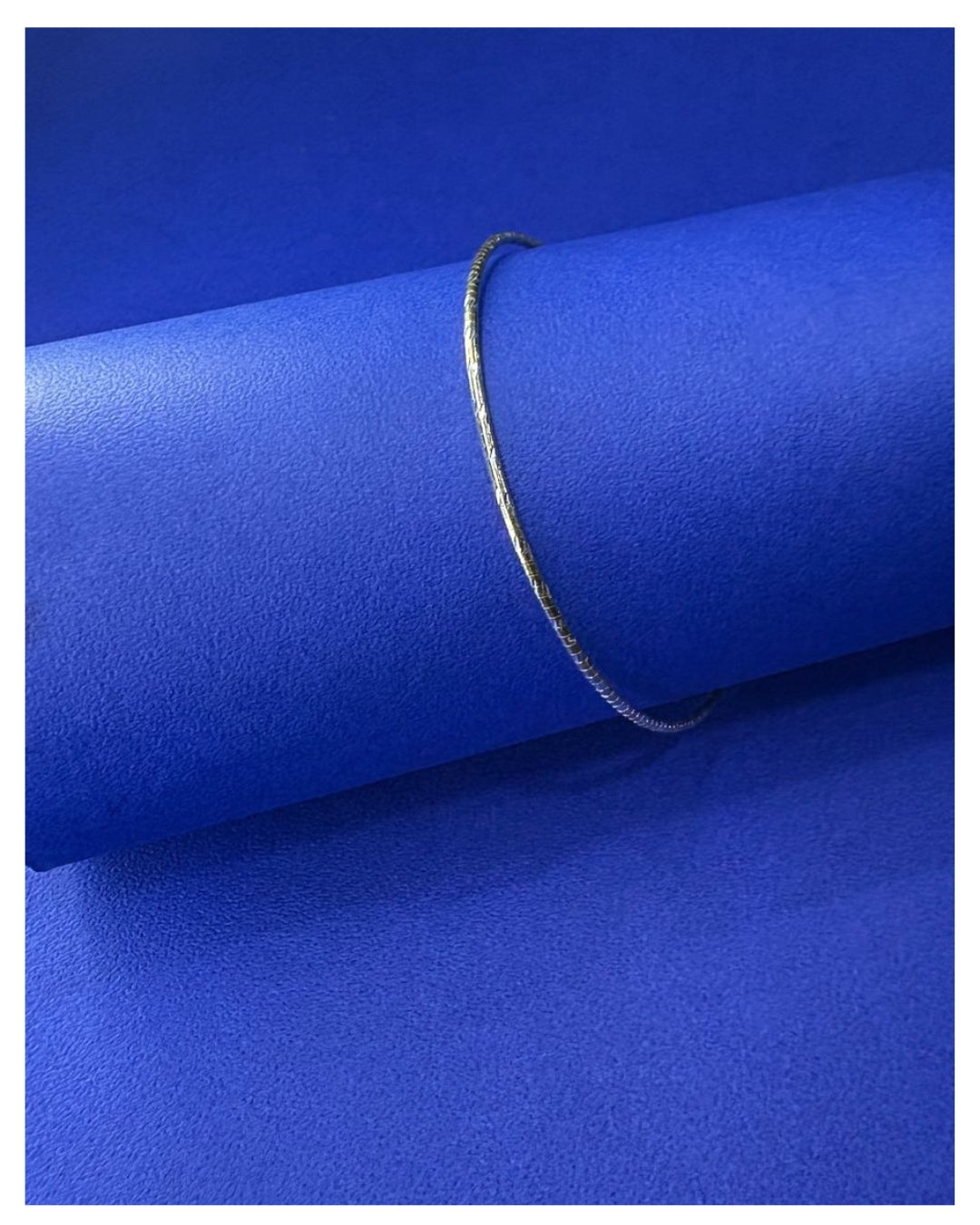 Sleek Modern Bangle Bracelet