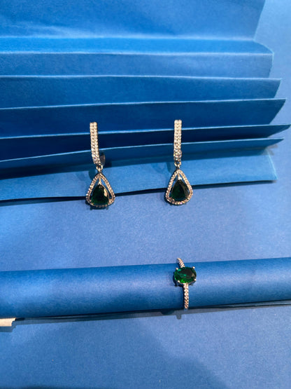 PRISHI Emerald Diamond Necklace Set with Earrings
